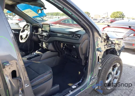 2025 Ford Escape St-Line from USA, damaged, VIN 1FMCU0MN7SUB33725